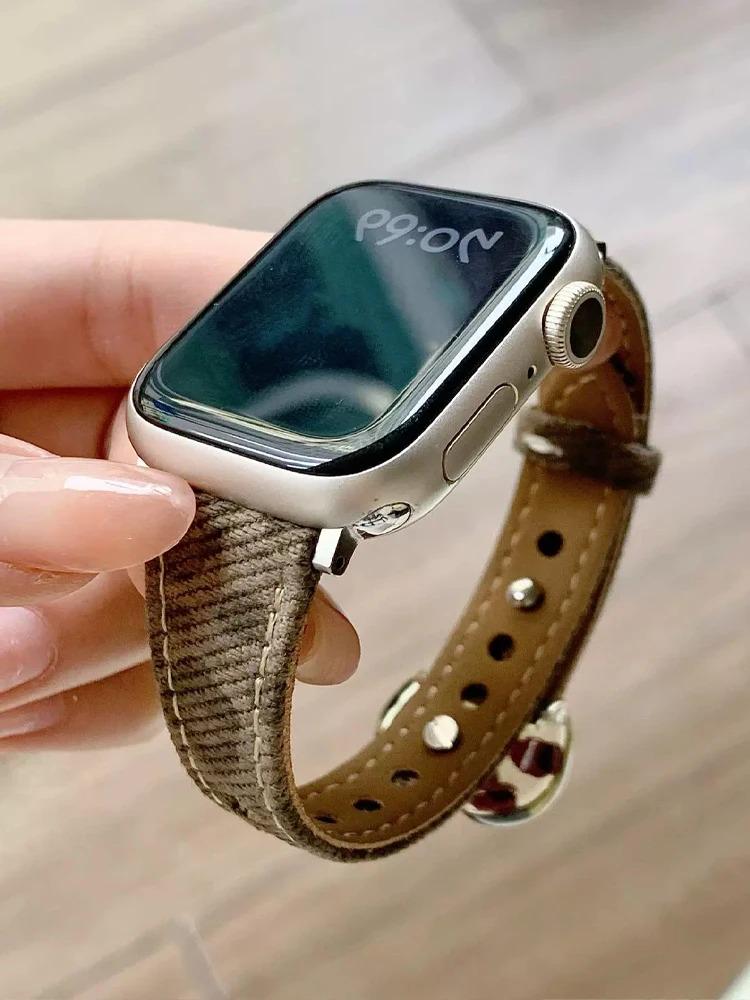 Apple Watch Y2K Retro Leopard Heart Charm Band - Vintage Leather Strap 38mm 40mm 41mm 42mm 44mm 45mm 46mm 49mm