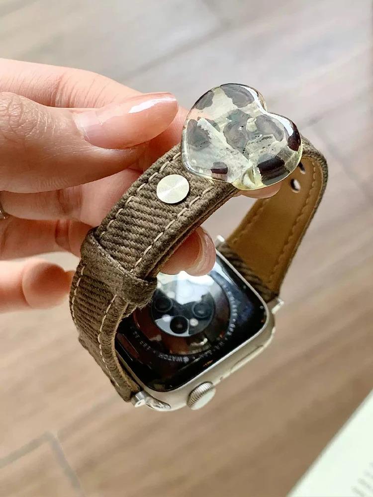 Apple Watch Y2K Retro Leopard Heart Charm Band - Vintage Leather Strap 38mm 40mm 41mm 42mm 44mm 45mm 46mm 49mm