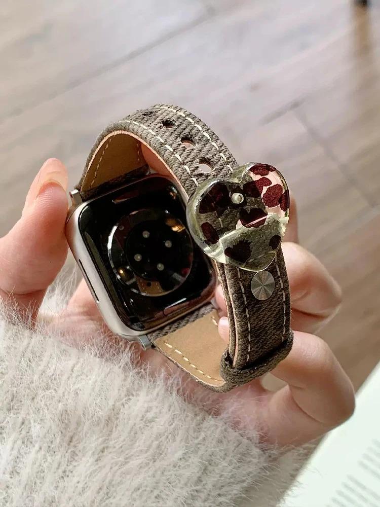 Apple Watch Y2K Retro Leopard Heart Charm Band - Vintage Leather Strap 38mm 40mm 41mm 42mm 44mm 45mm 46mm 49mm