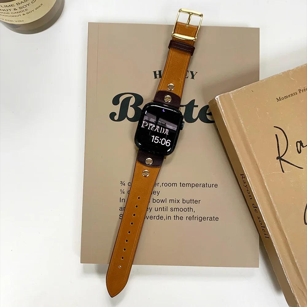 Vintage Saddle Leather Apple Watch Band For Women - Two-Tone Strap with Gold Hardware